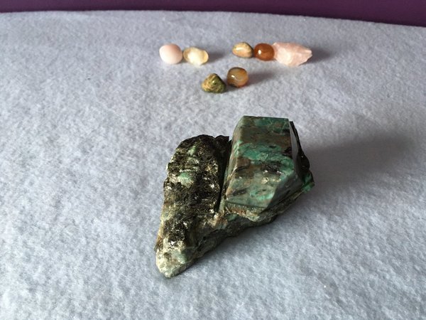 Emerald Part Polished Piece - 468 gm